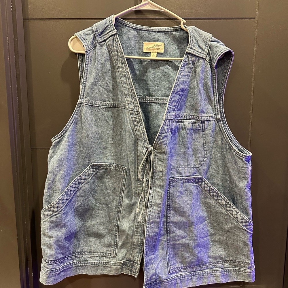 Universal Thread Blue Denim Vest